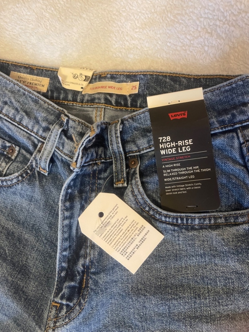 Levi’s 728 High Rise Wide Leg Jeans Size 25 (25x32) NWT Premium Denim - Picture 3 of 10